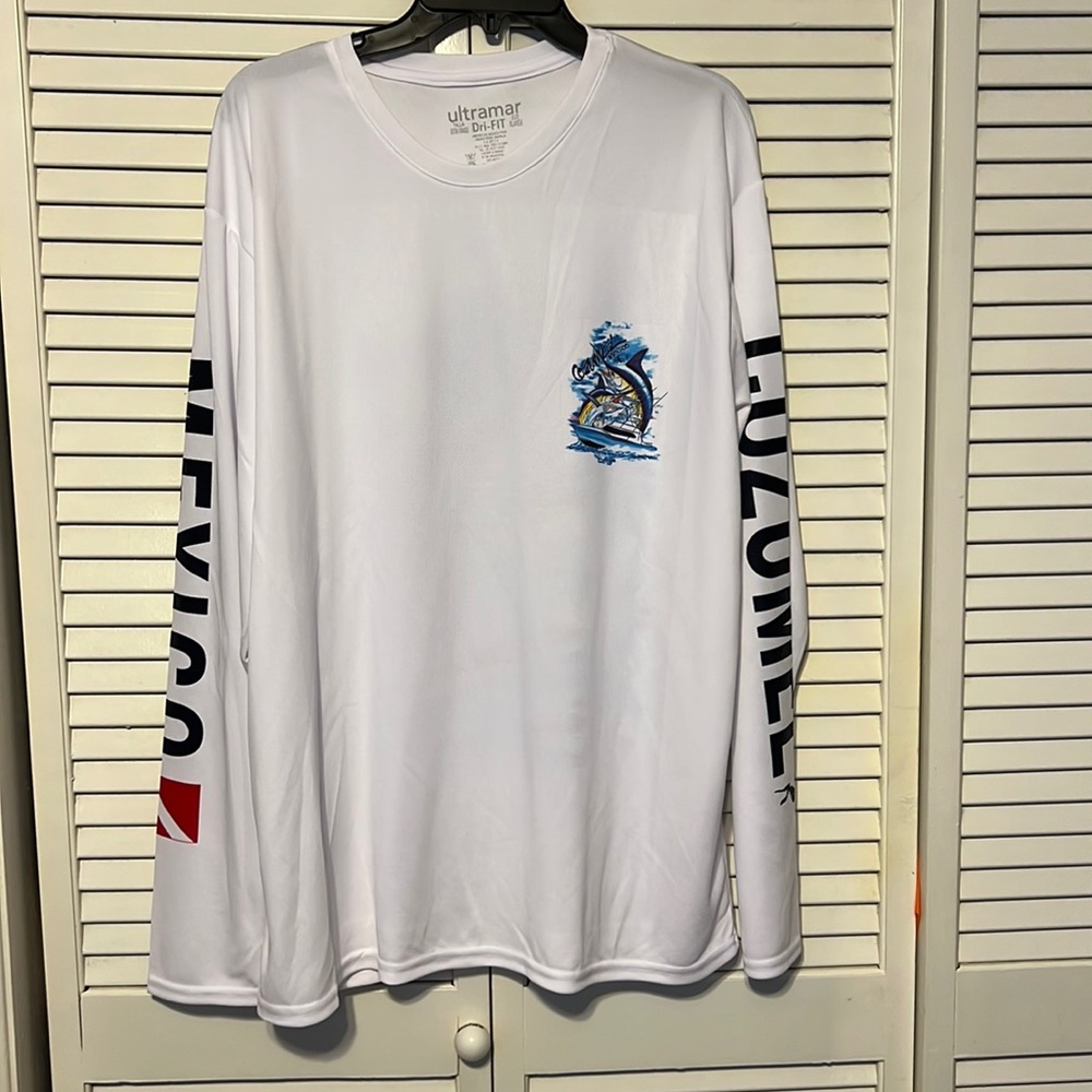 Ultramar Dri Fit Fishing Shirt Size XL Color White Long Sleeve 100% polyester